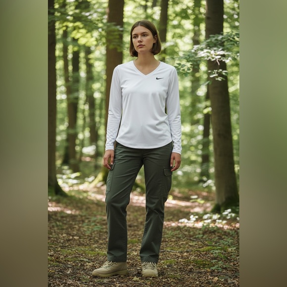 Nike Tops - Nike Dri Fit Long Sleeve Performance Top White Training Shirt Women’s Size XL